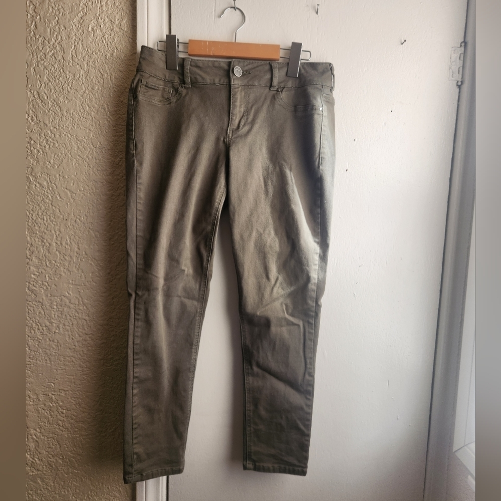 maurices- Olive Colored Jegging